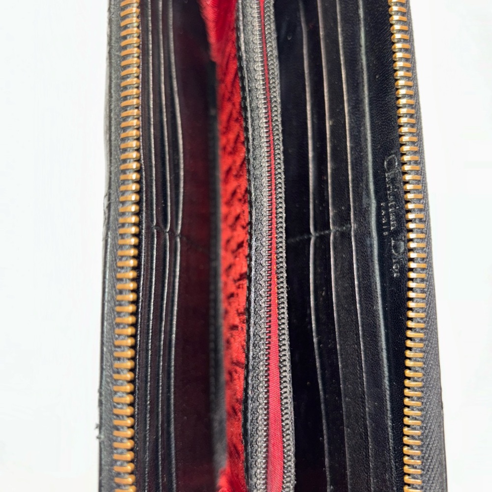 Black, Dior Connage zip wallet. Great conditiontion inside and out. Awesome gift - Picture 4 of 5
